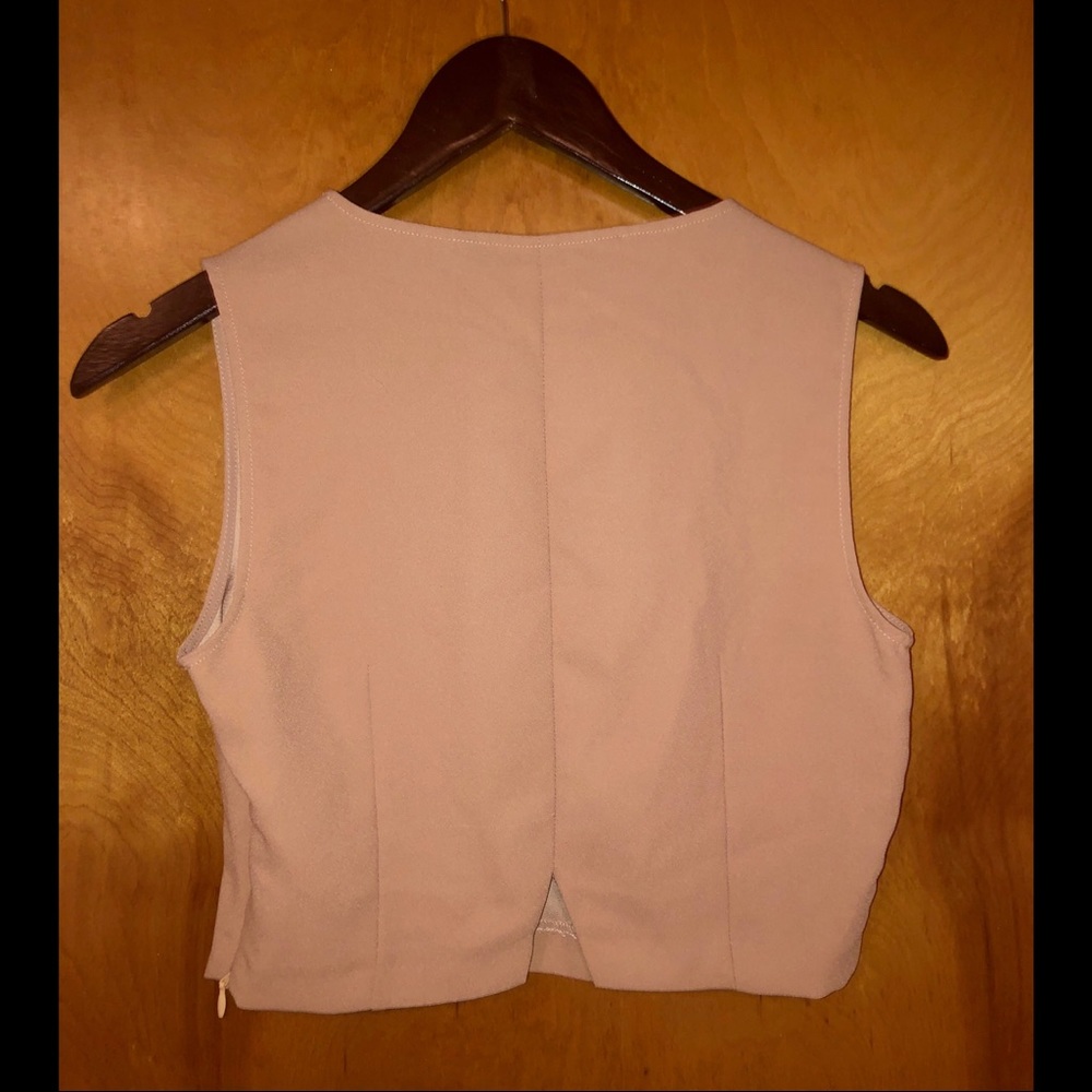 Zara Basic Crop Tank - Picture 2 of 4